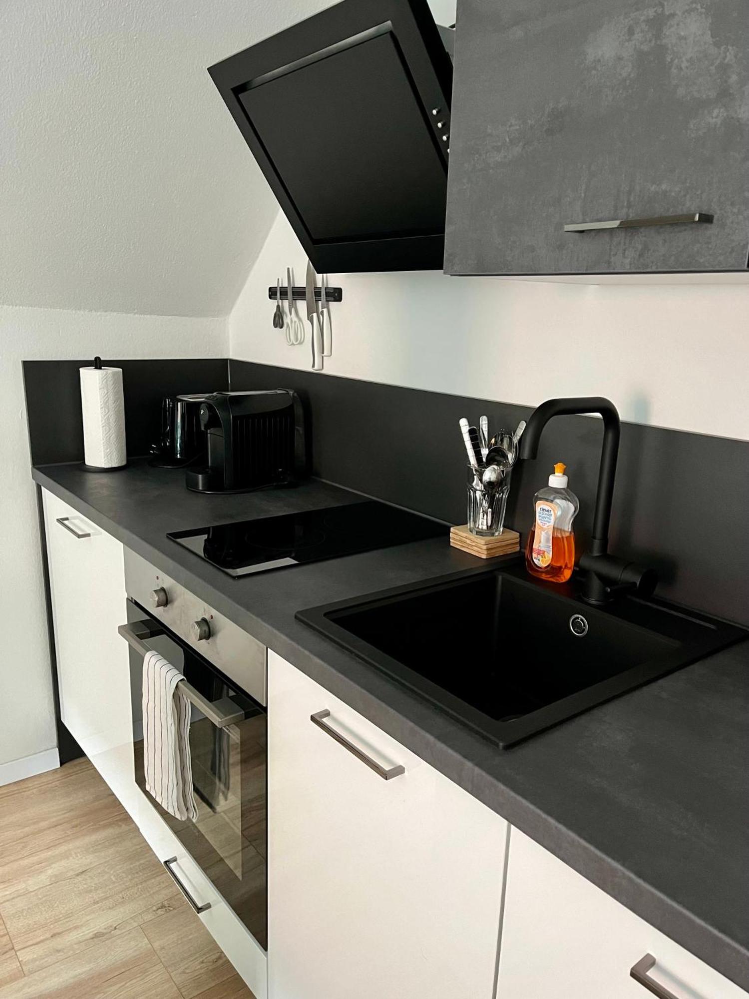 Flores City Center Studio - Easy Self-Check-In Graz Luaran gambar