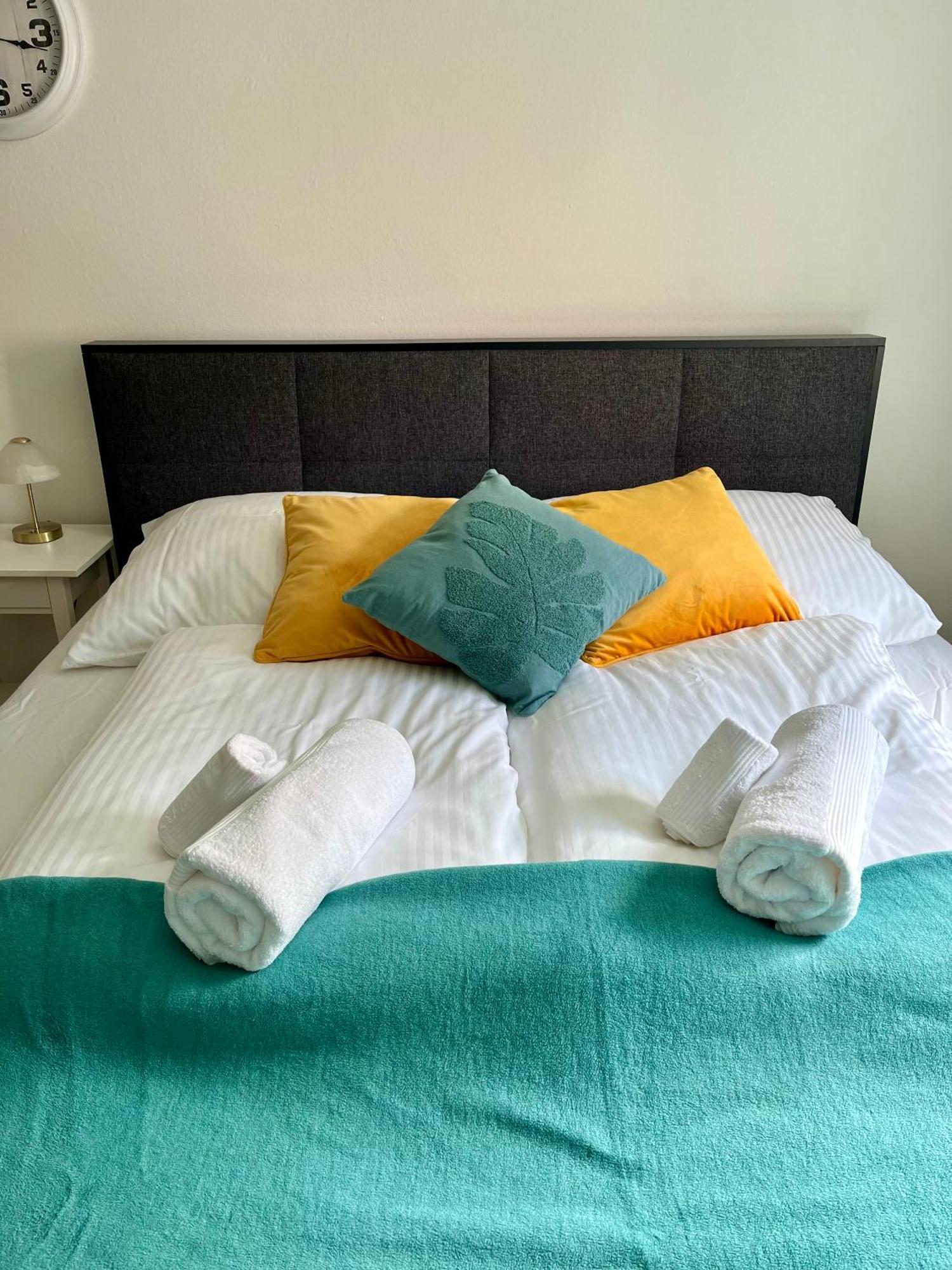 Flores City Center Studio - Easy Self-Check-In Graz Luaran gambar